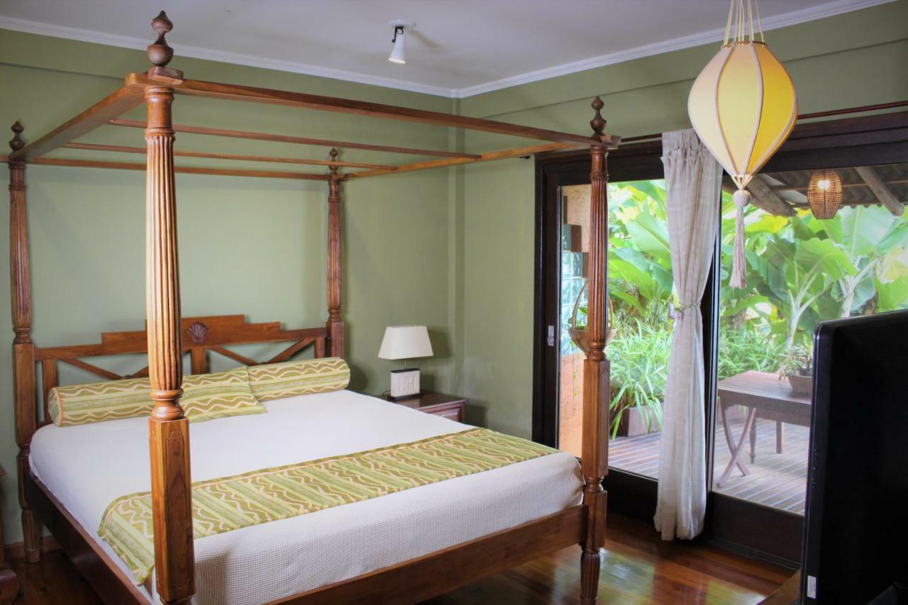Luxury Suites Vila Indonesia Garopaba Exterior photo